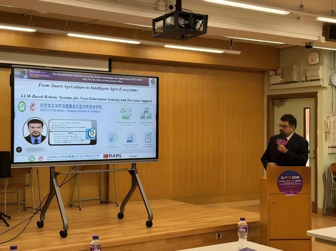 Assoc. Prof. Ata Jahangir Moshayedi speaks on LLM-based robotic systems for intelligent agro-ecosystems.
